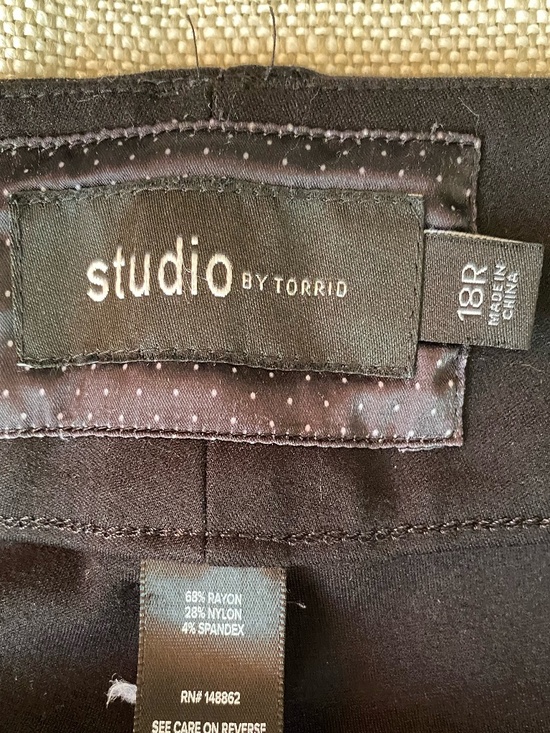 Torrid Studio Black Luxe Trouser Bootcut Ponte Knit Stretch Pant - Sz-18R - Picture 8 of 16